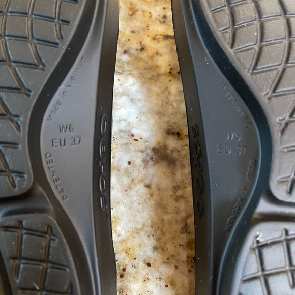 Oofos Oolala Thong Flip Flop Sandal Black Size 6 W NEW - Picture 5 of 5